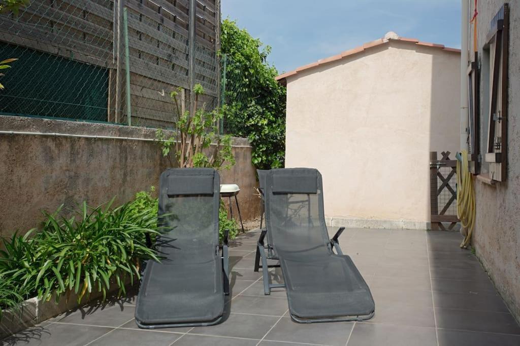 Appartement En Rez De Jardin Et Terrasse Ds Villa Hyères Esterno foto