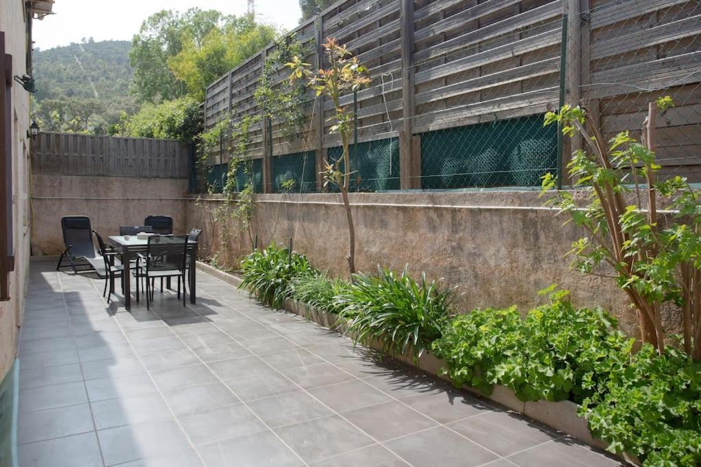 Appartement En Rez De Jardin Et Terrasse Ds Villa Hyères Esterno foto